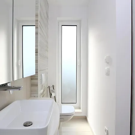 بيت للعطل 2 Bedroom Awesome In مورتير