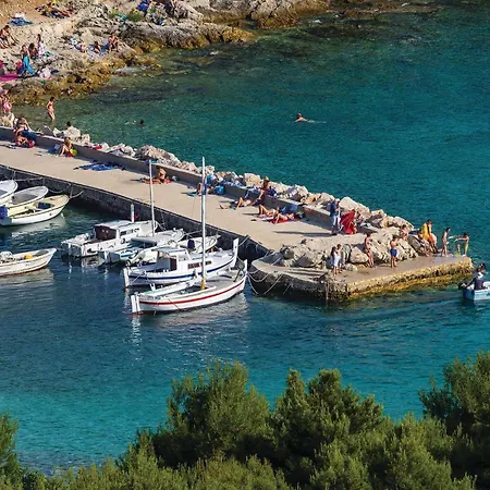 2 Bedroom Awesome In بيت للعطل مورتير