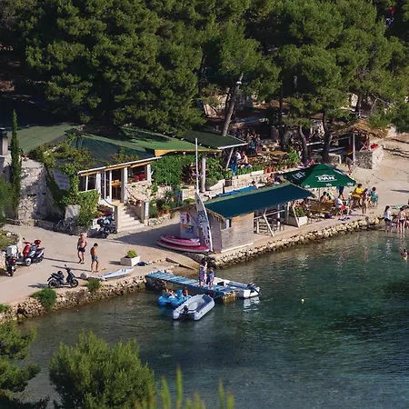 بيت للعطل 2 Bedroom Awesome In