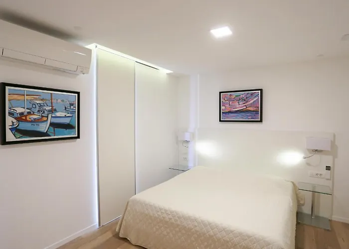 Vikendica 2 Bedroom Awesome In Murter